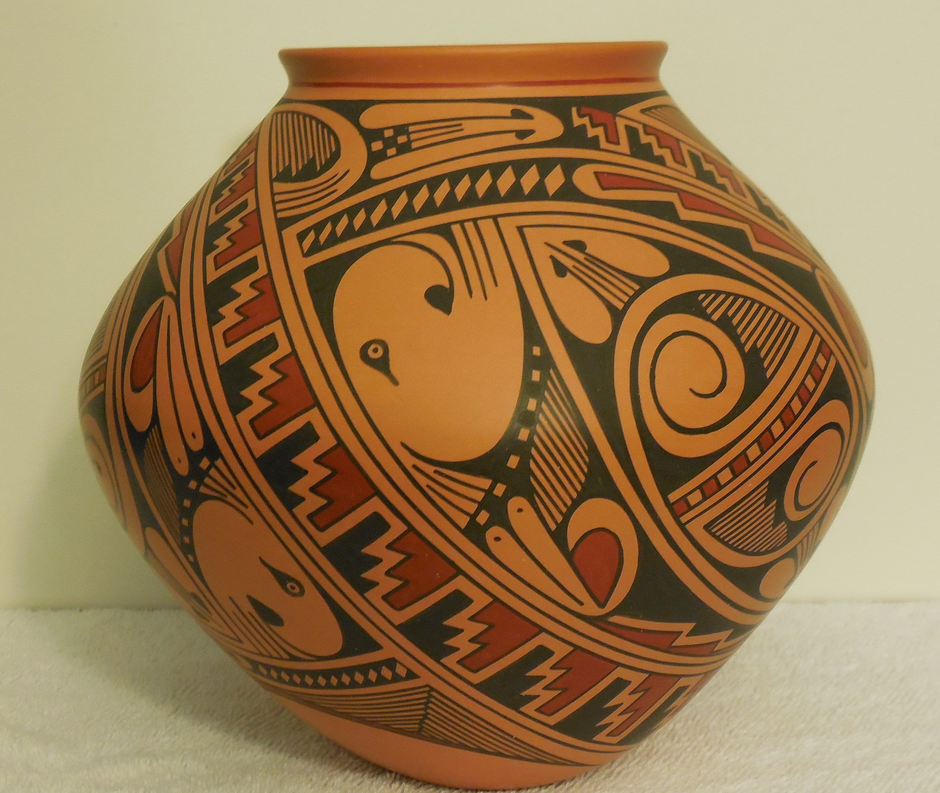 Pilo Mora Pot with Traditional designs